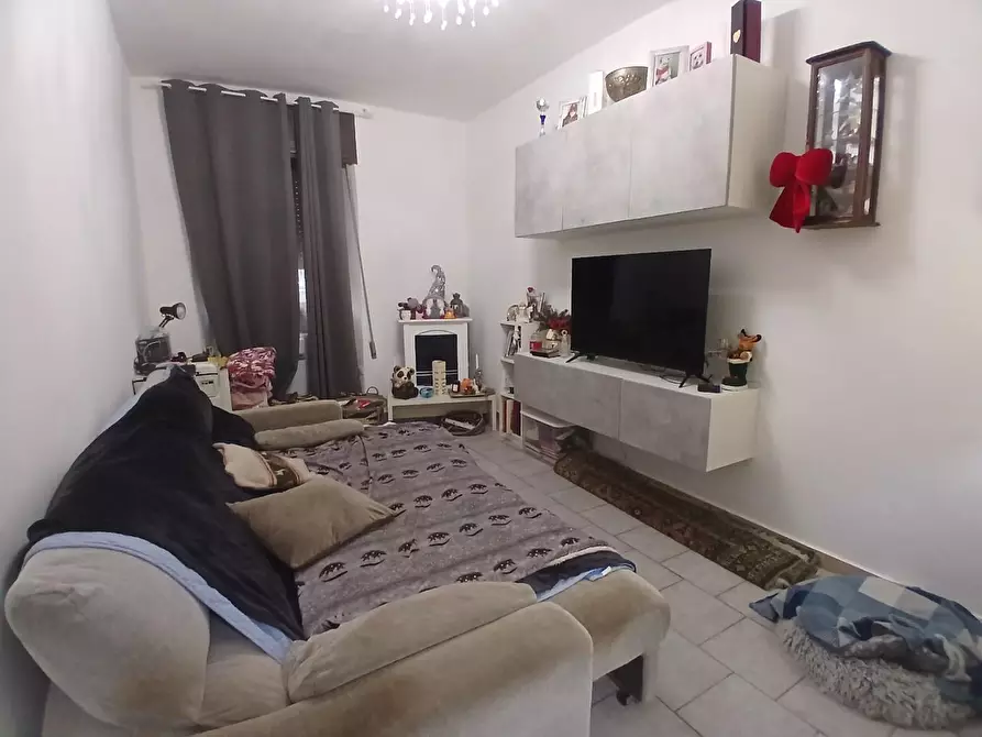 Immagine 6 di Appartamento in vendita  a Livorno
