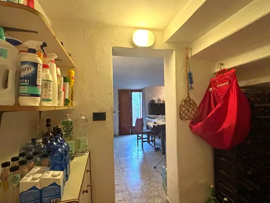 Immagine 19 di Villa in vendita  a Capannori