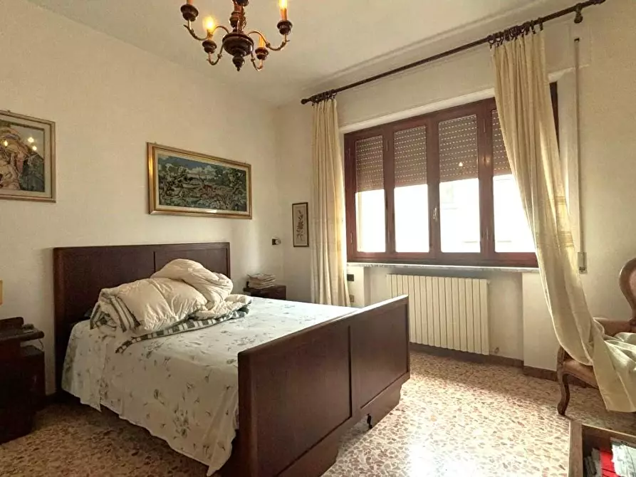 Immagine 18 di Villa in vendita  a Capannori