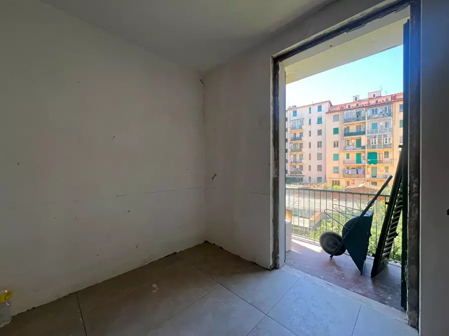 Immagine 11 di Appartamento in vendita  a Firenze