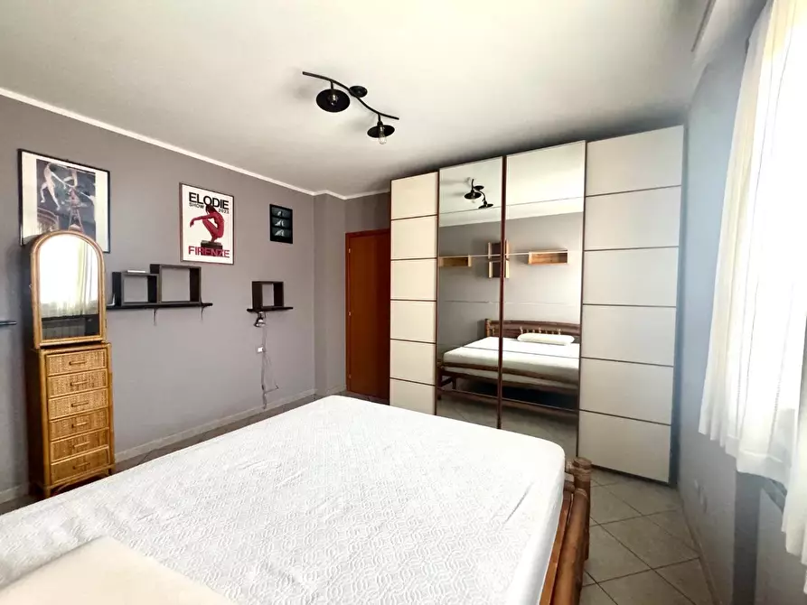 Immagine 44 di Appartamento in affitto  a Empoli