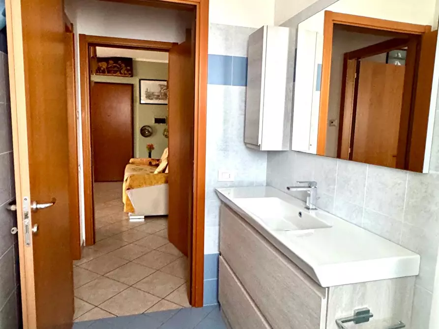 Immagine 32 di Appartamento in affitto  a Empoli