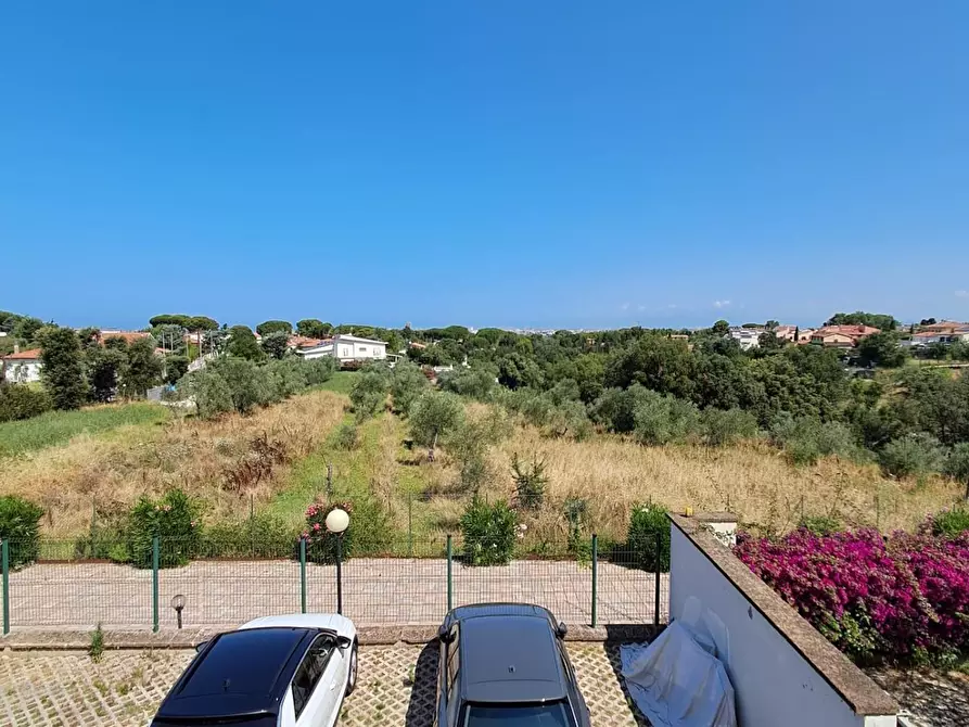 Immagine 16 di Terratetto in vendita  a Livorno