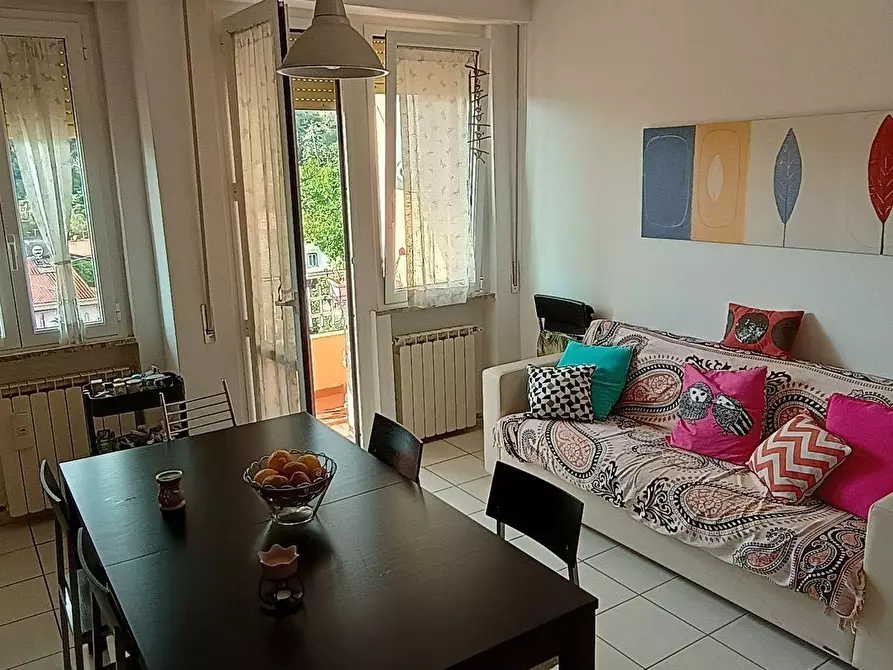 Immagine 1 di Appartamento in vendita  a Massa