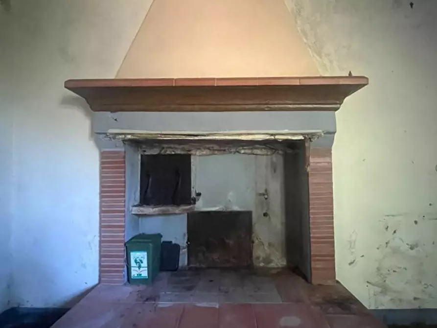 Immagine 24 di Villa in vendita  a Capannori