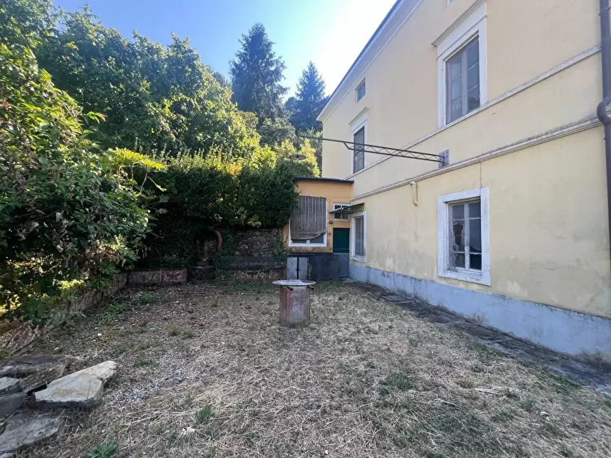 Immagine 44 di Villa in vendita  a Capannori