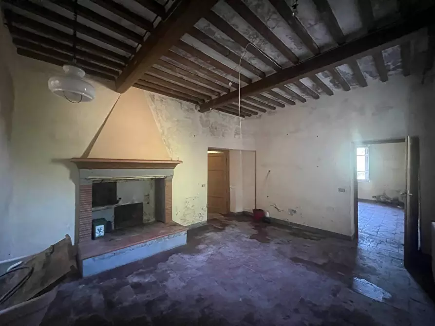 Immagine 26 di Villa in vendita  a Capannori