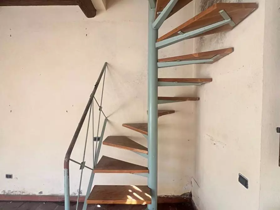 Immagine 10 di Villa in vendita  a Capannori