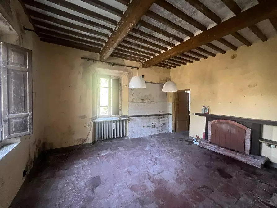 Immagine 22 di Villa in vendita  a Capannori
