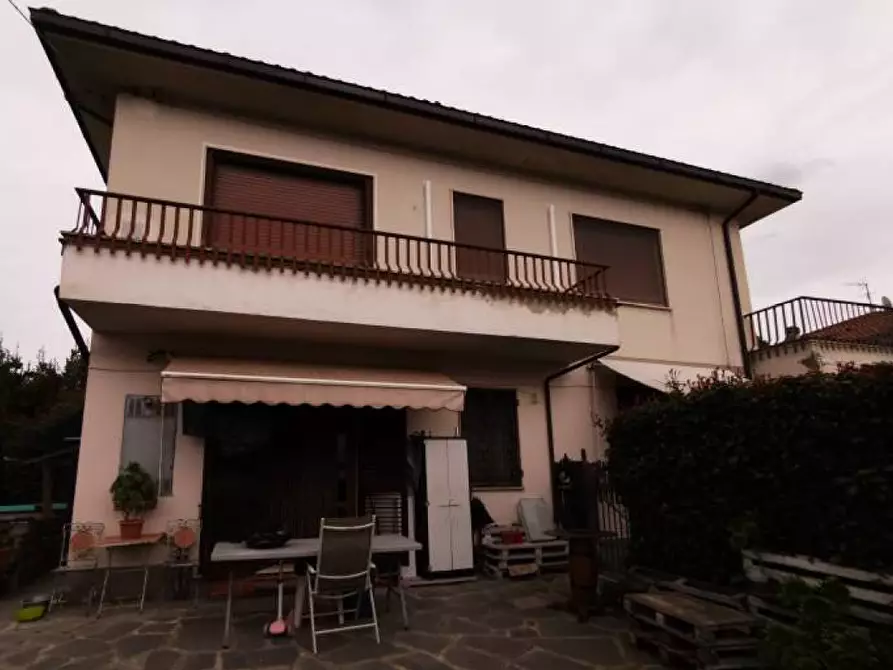Immagine 1 di Appartamento in vendita  a San Giuliano Terme