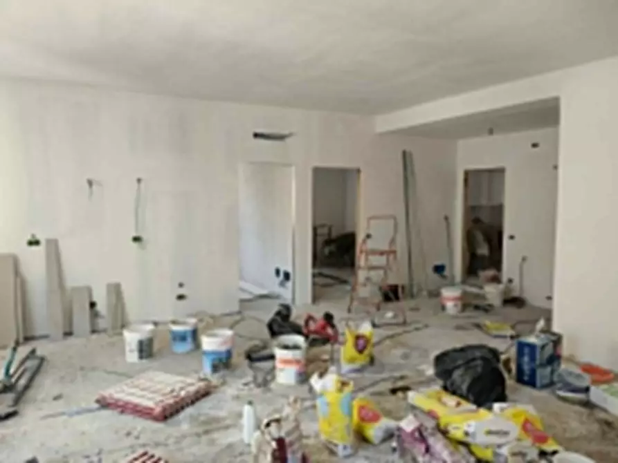 Immagine 12 di Appartamento in vendita  a Pisa