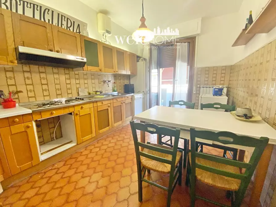 Immagine 6 di Appartamento in vendita  a Prato