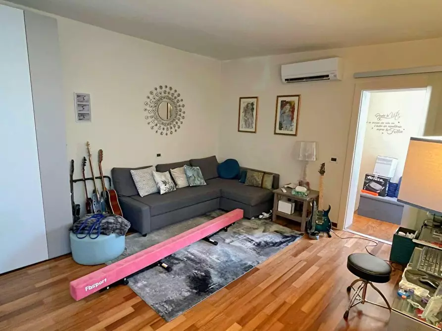 Immagine 50 di Casa indipendente in vendita  a Vicopisano
