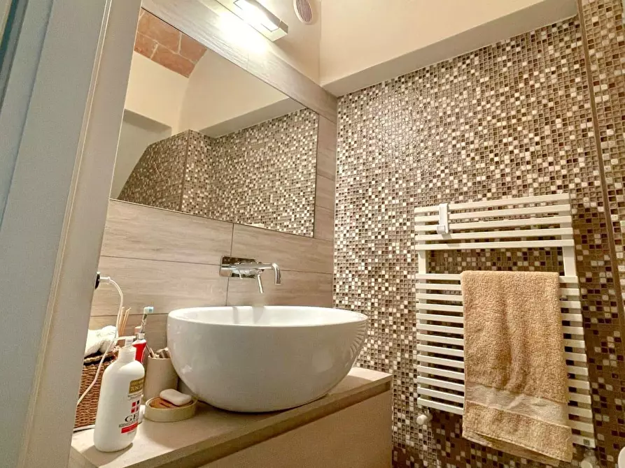 Immagine 12 di Casa indipendente in vendita  a Vicopisano