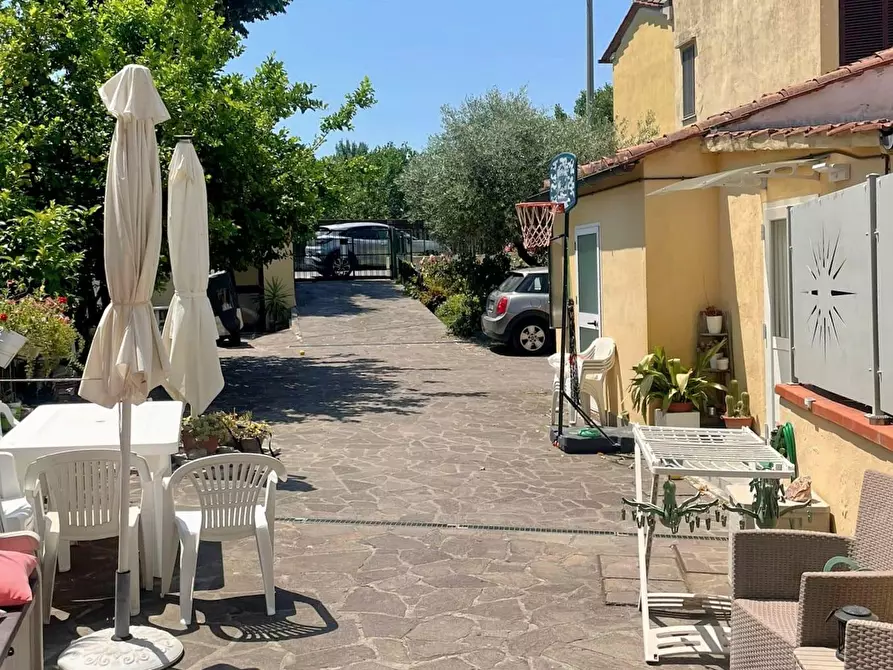 Immagine 37 di Casa indipendente in vendita  a Vicopisano