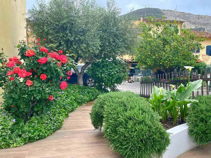 Immagine 36 di Casa indipendente in vendita  a Vicopisano