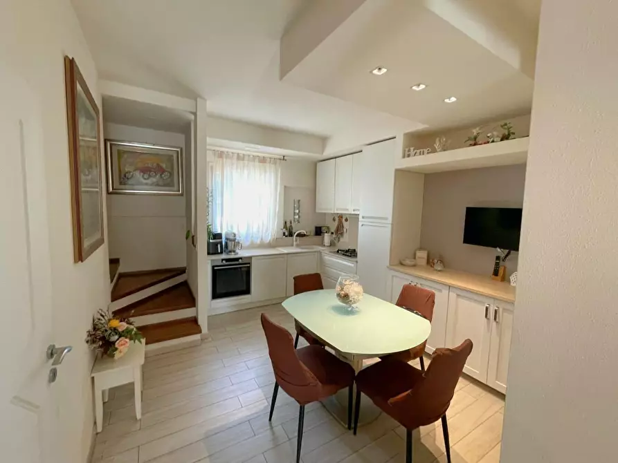 Immagine 30 di Casa indipendente in vendita  a Vicopisano