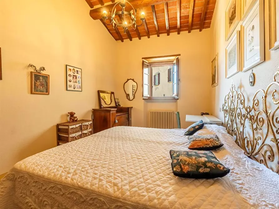 Immagine 57 di Rustico / casale in vendita  a Gaiole In Chianti