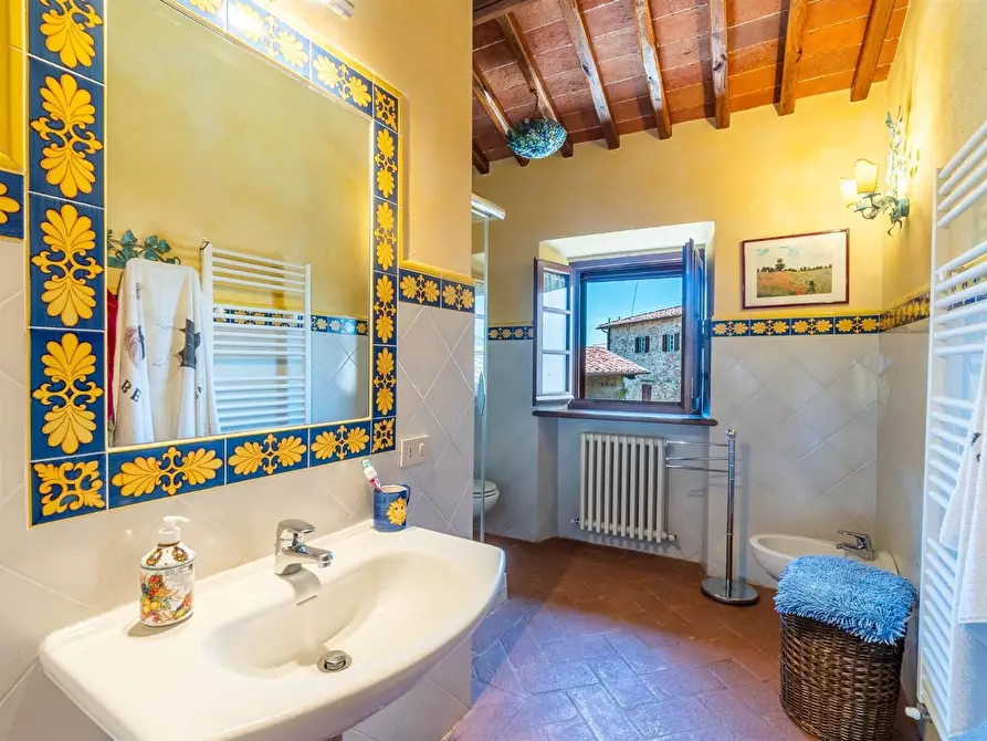Immagine 48 di Rustico / casale in vendita  a Gaiole In Chianti