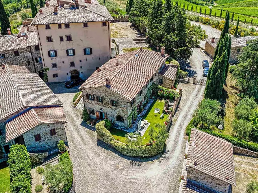 Immagine 11 di Rustico / casale in vendita  a Gaiole In Chianti