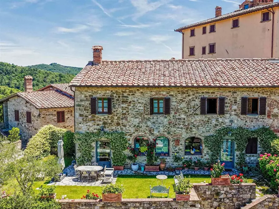 Immagine 3 di Rustico / casale in vendita  a Gaiole In Chianti