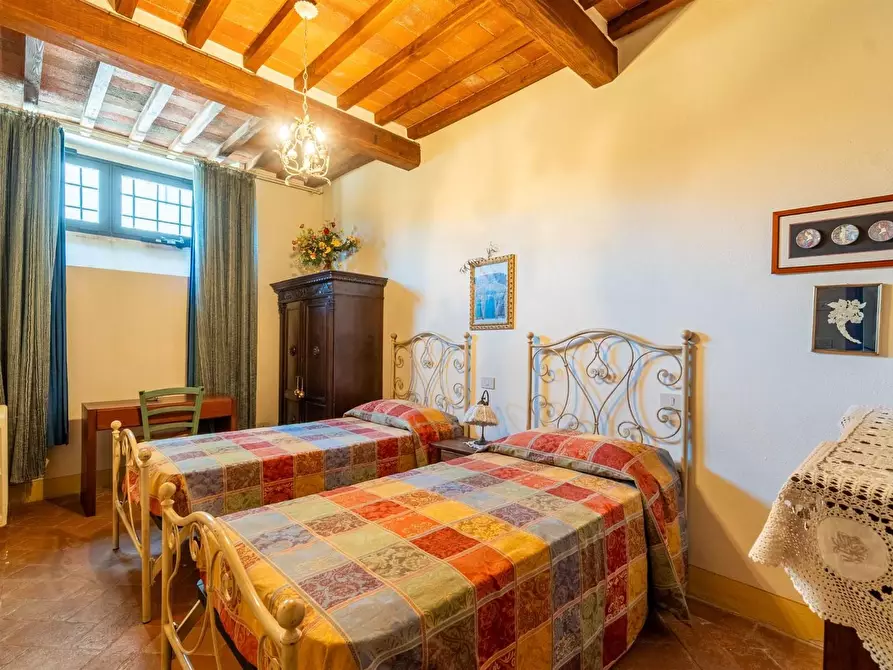 Immagine 47 di Rustico / casale in vendita  a Gaiole In Chianti