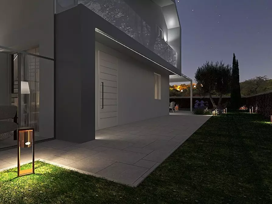 Immagine 8 di Casa bifamiliare in vendita  a Capannori