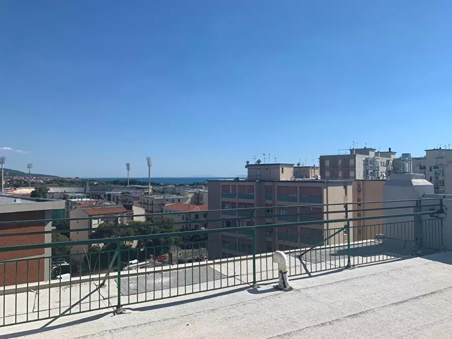 Immagine 27 di Appartamento in vendita  a Livorno