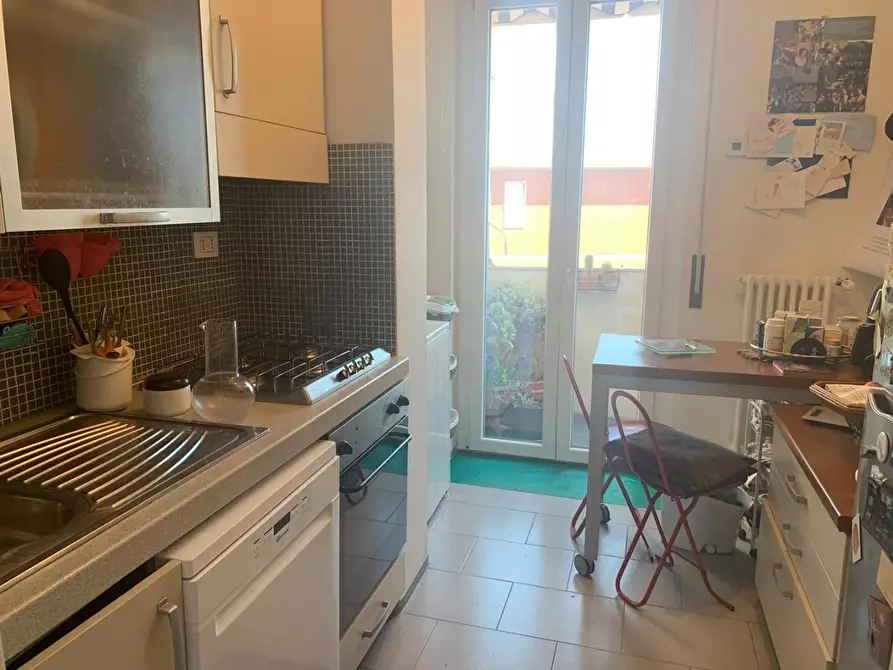 Immagine 7 di Appartamento in vendita  a Livorno