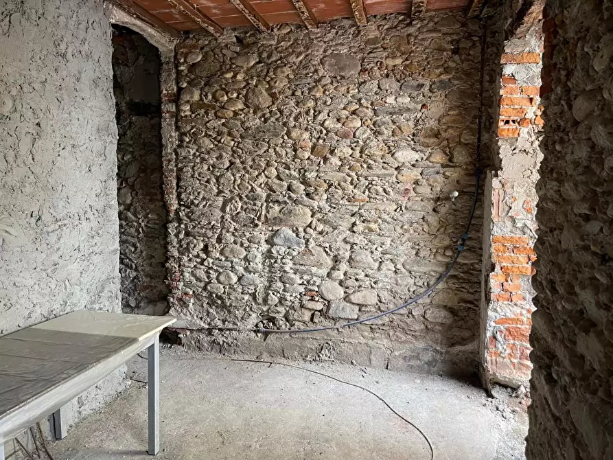 Immagine 10 di Appartamento in vendita  a Massa