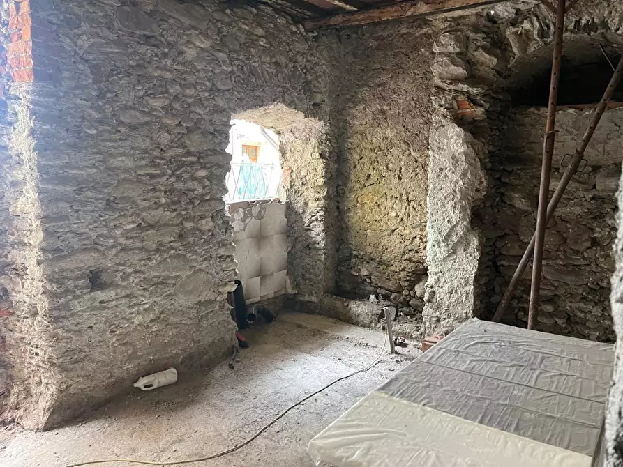 Immagine 13 di Appartamento in vendita  a Massa