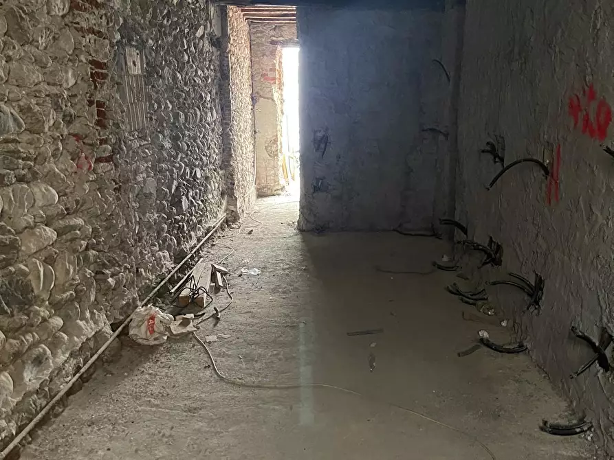 Immagine 7 di Appartamento in vendita  a Massa