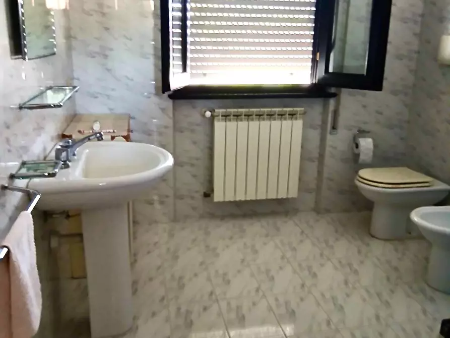Immagine 16 di Casa indipendente in vendita  a Massarosa