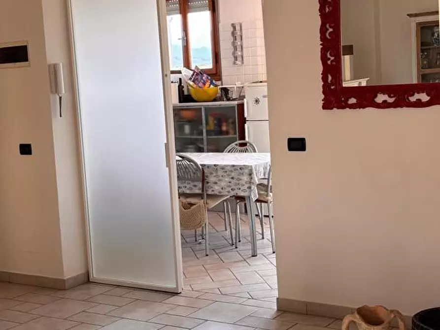 Immagine 5 di Appartamento in vendita  a Massa