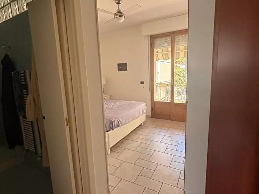 Immagine 14 di Appartamento in vendita  a Massa