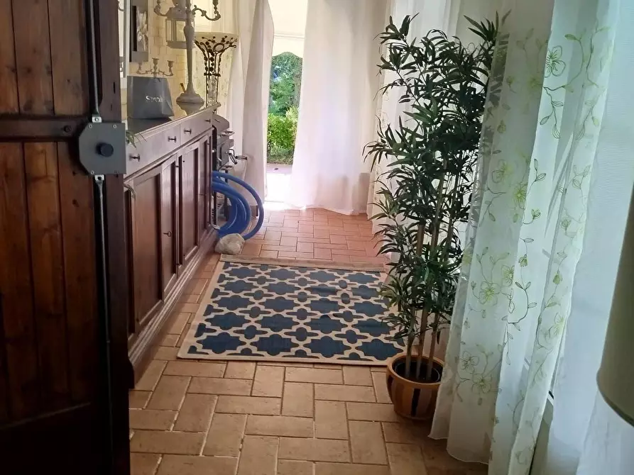 Immagine 13 di Villa in vendita  a Cascina
