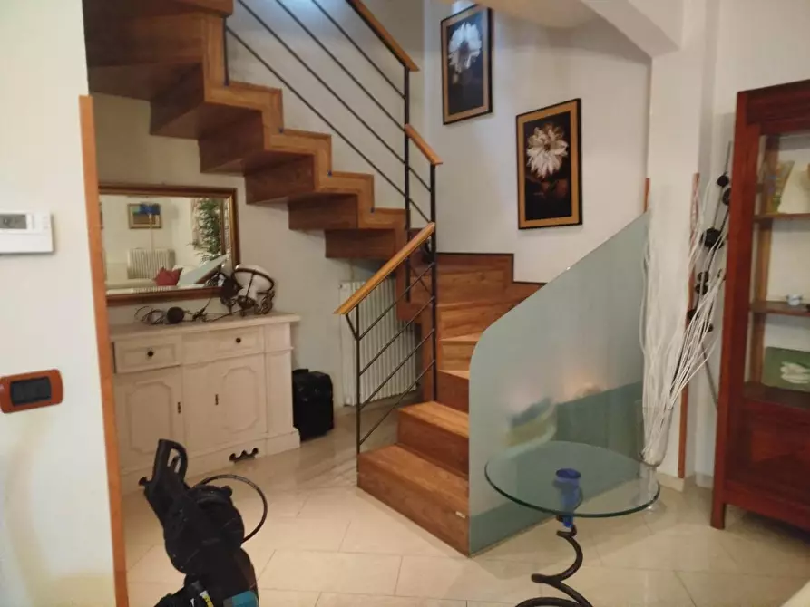 Immagine 6 di Villa in vendita  a Cascina