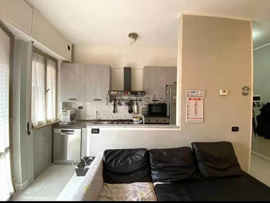 Immagine 4 di Appartamento in vendita  a Carrara