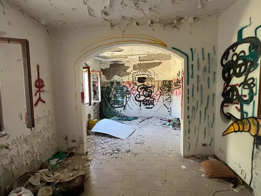 Immagine 12 di Casa indipendente in vendita  a Ortonovo