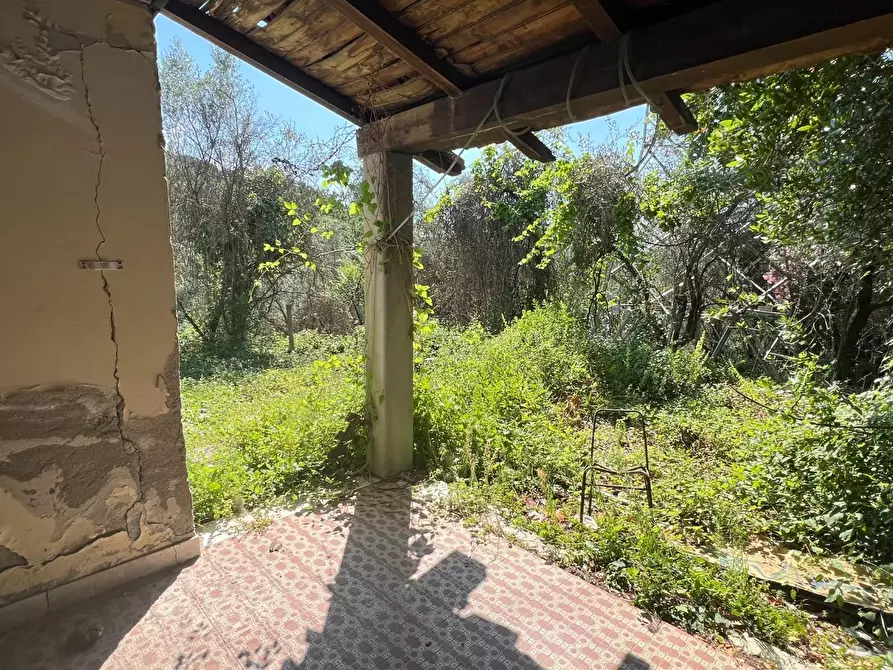 Immagine 8 di Casa indipendente in vendita  a Ortonovo