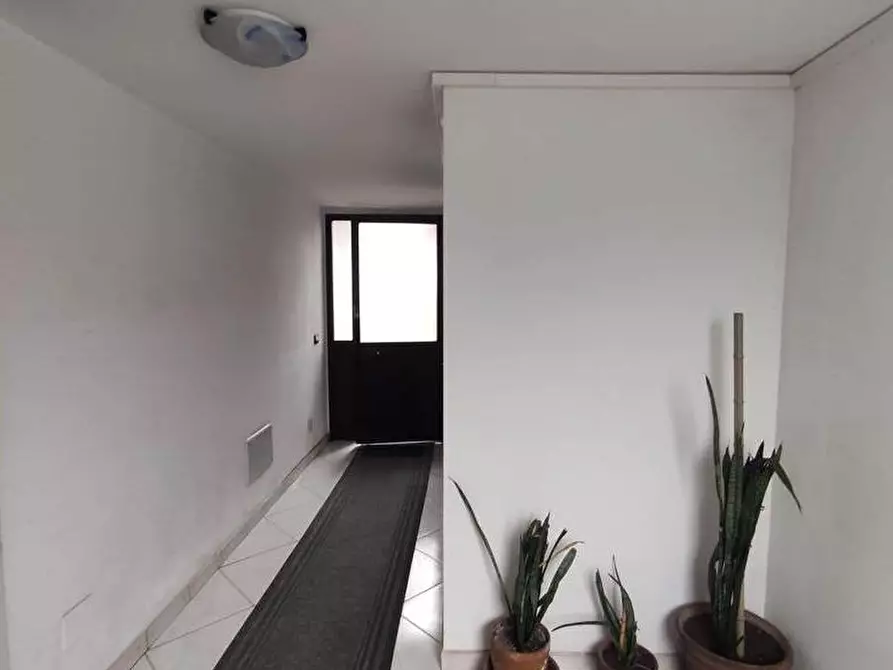 Immagine 8 di Laboratorio in vendita  a Torino