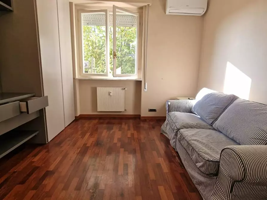 Immagine 4 di Appartamento in vendita  a Carrara