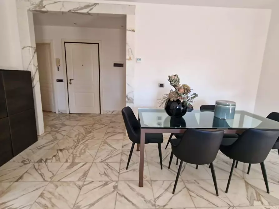 Immagine 5 di Appartamento in vendita  a Carrara