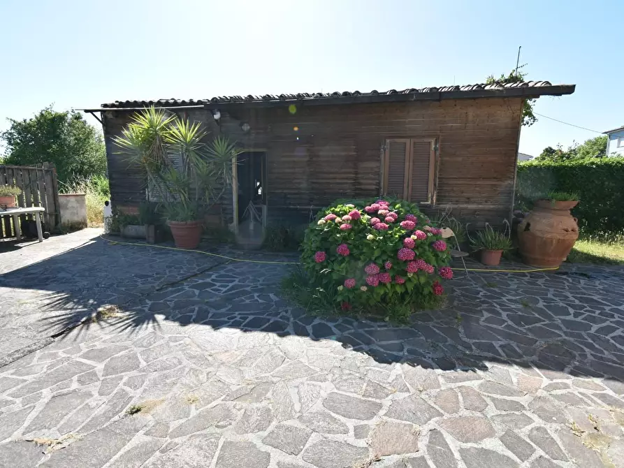 Immagine 43 di Terratetto in vendita  a Vecchiano