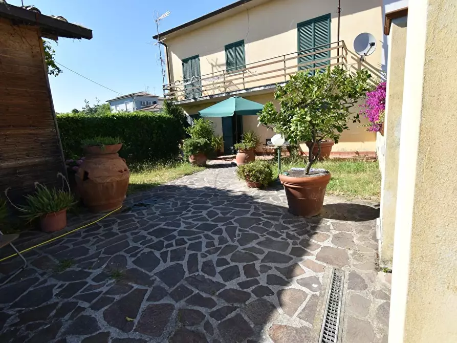 Immagine 44 di Terratetto in vendita  a Vecchiano