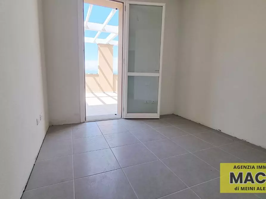 Immagine 17 di Mansarda in vendita  a Pontedera