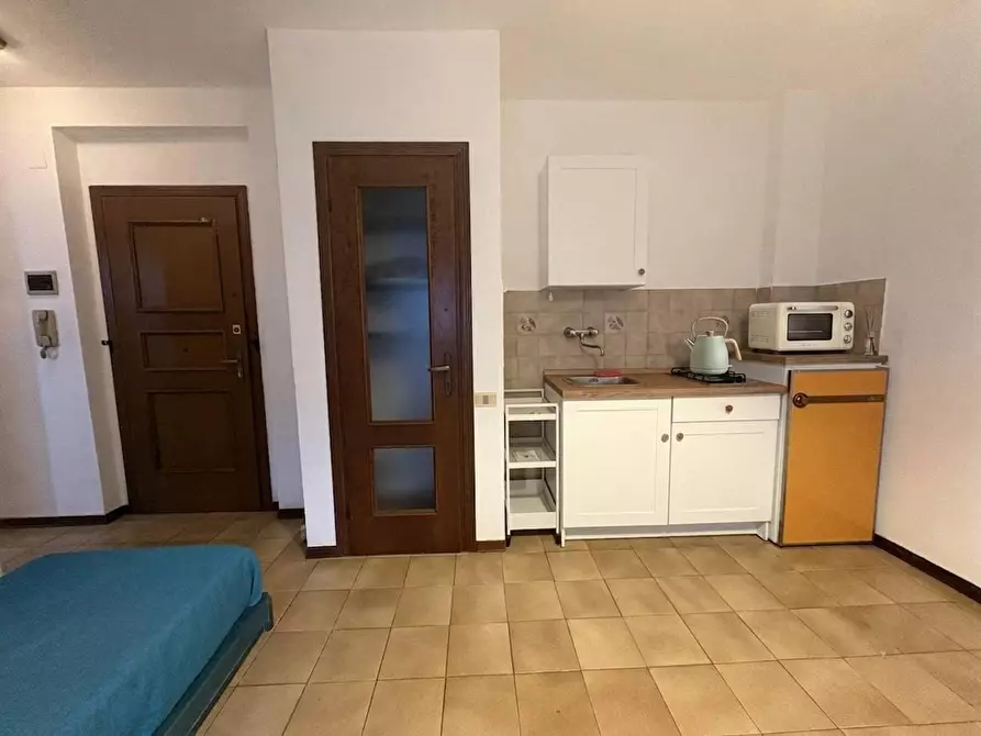 Immagine 2 di Appartamento in vendita  a Pisa