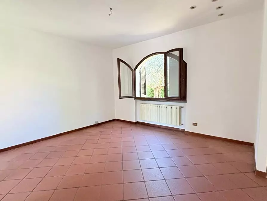 Immagine 5 di Villetta a schiera in vendita  a Lucca