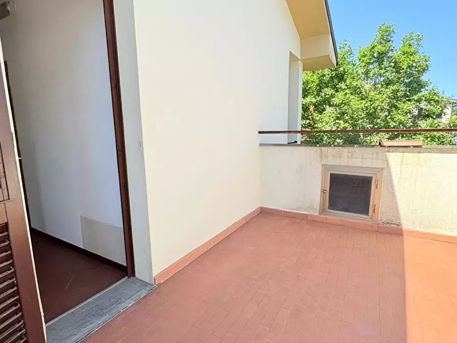 Immagine 30 di Villetta a schiera in vendita  a Lucca
