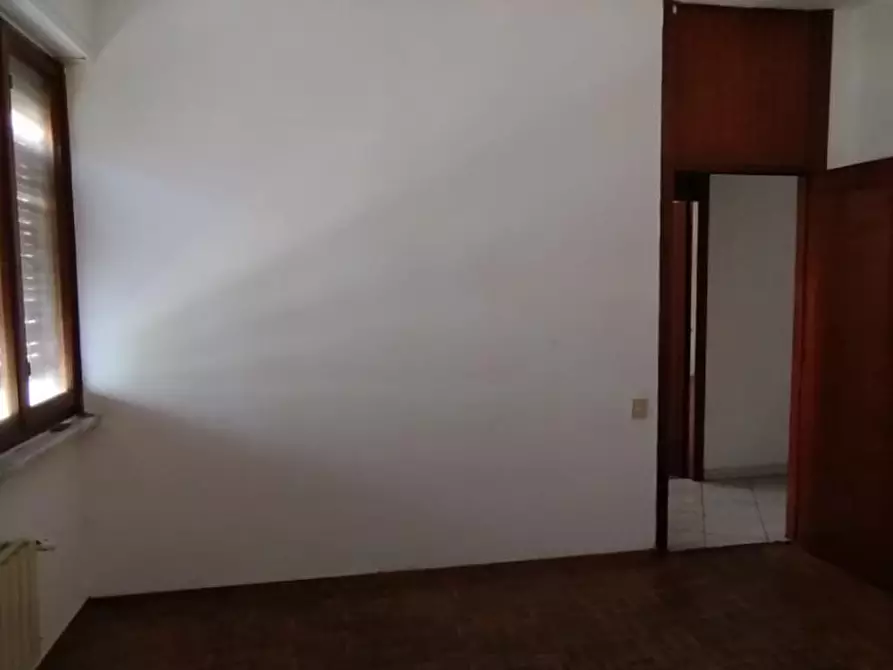 Immagine 21 di Appartamento in vendita  a Livorno